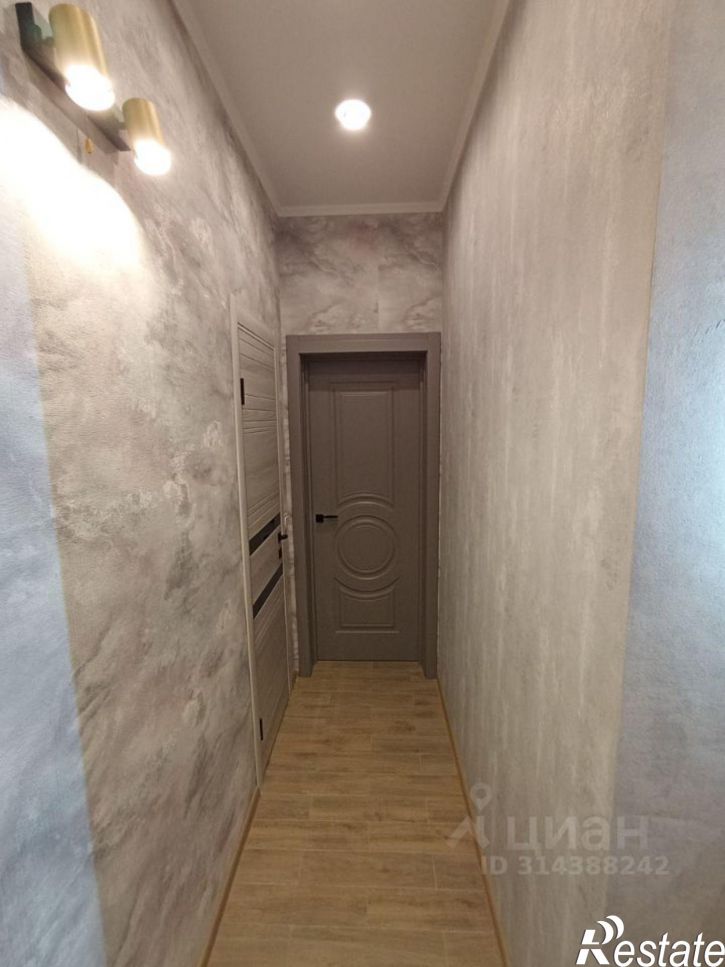 3-комн квартира ул им. Вишняковой, 1/23,  д. 1/23