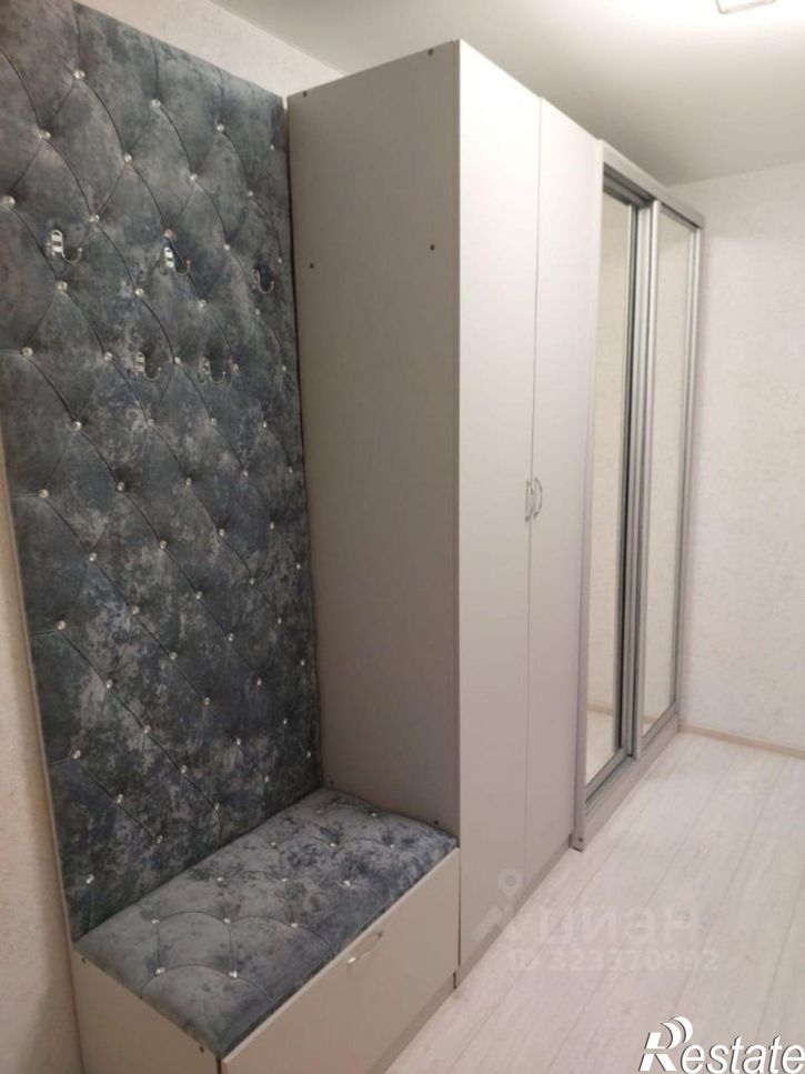 2-комн квартира ул им. генерал-лейтенанта Александра Сапрунова, 37 1,  д. 37 1,  к. 1