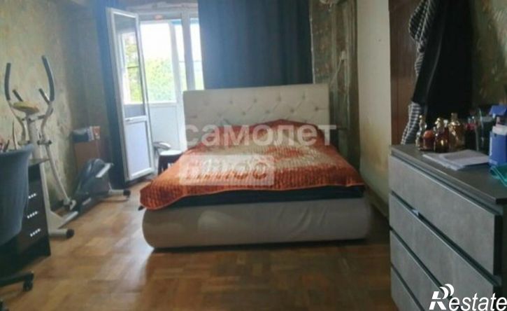 2-комн квартира улица Яна Полуяна, 42,  д. 42