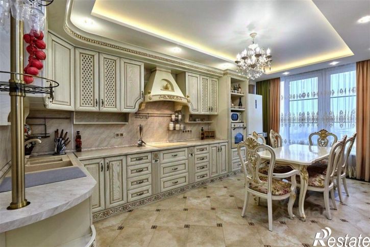 5-комн квартира улица Яна Полуяна, 22/1,  д. 22/1