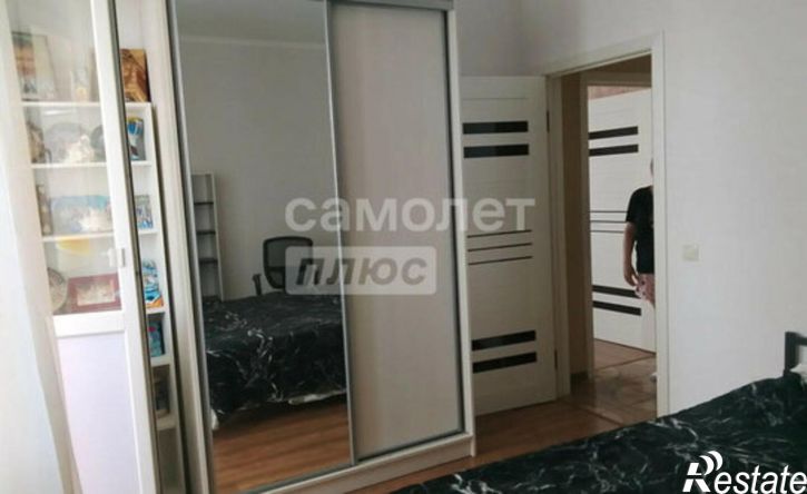 3-комн квартира ул Казбекская, 15,  д. 15