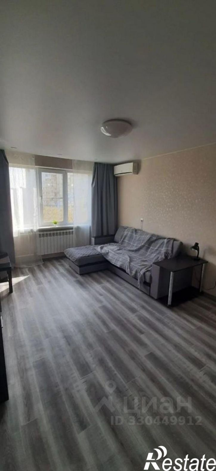 1-комн квартира пр-кт Чекистов, 20,  д. 20