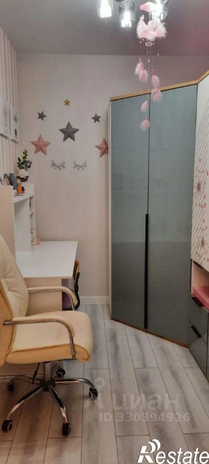3-комн квартира Черниговская улица, 1,  д. 1