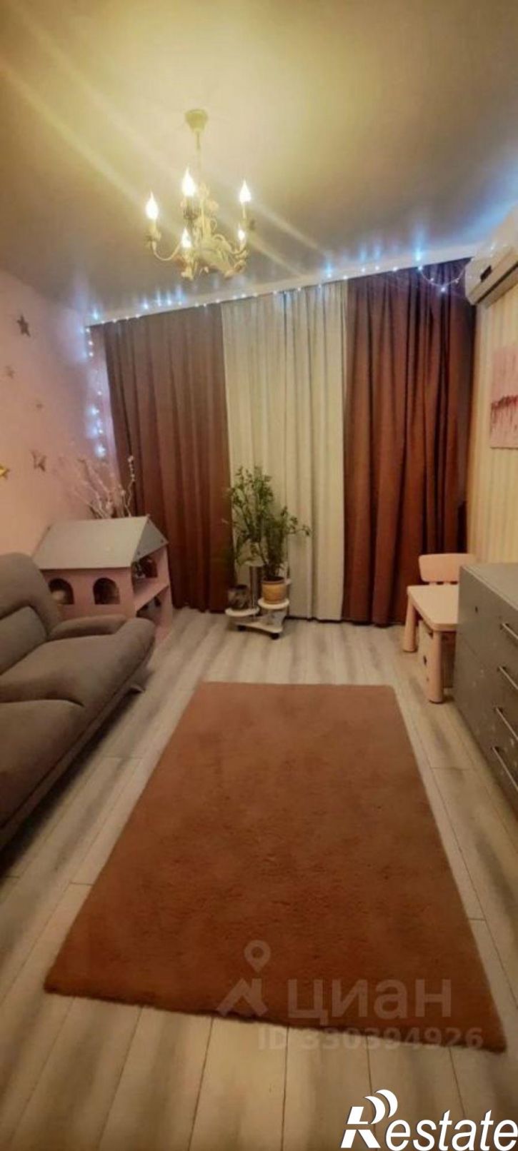 3-комн квартира Черниговская улица, 1,  д. 1