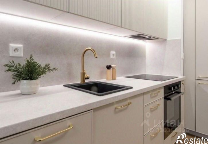 2-комн квартира улица им. Адмирала Крузенштерна, 6 к3,  д. 6 к3
