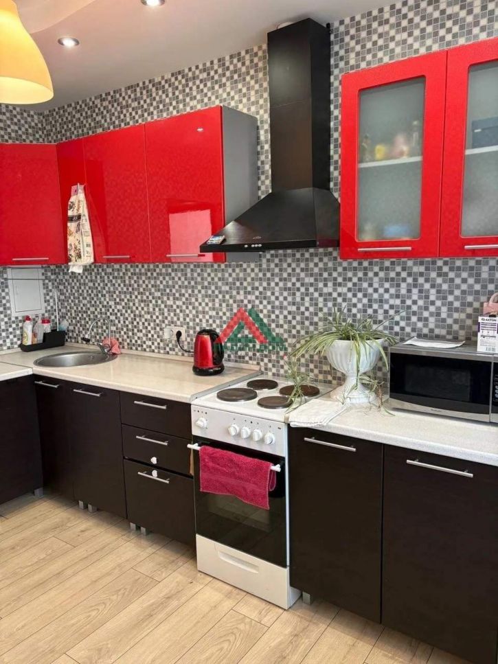 2-комн квартира Российская улица, д.267/3к1