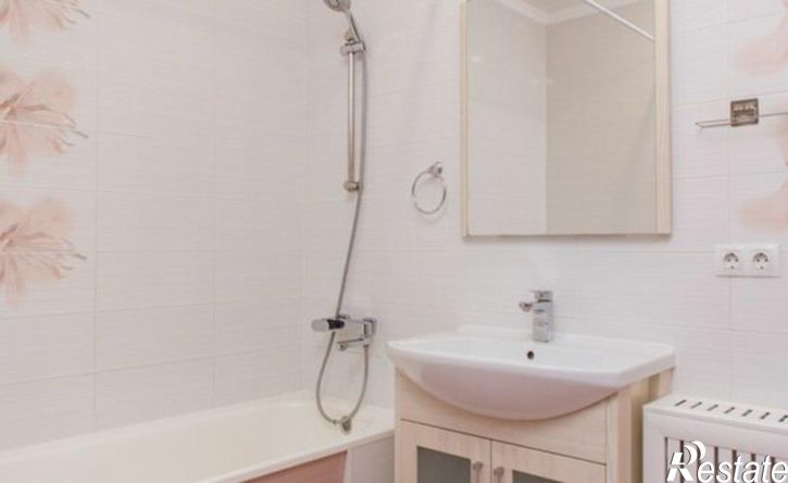 2-комн квартира пр-кт Чекистов, 39,  д. 39