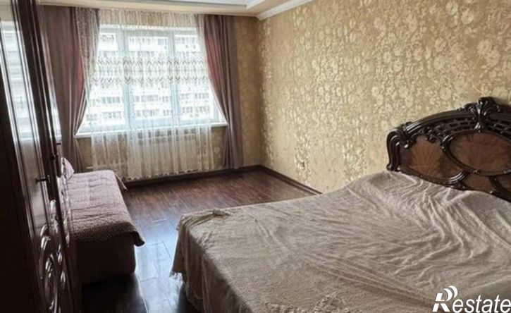 3-комн квартира ул им. Котлярова Н.С., 17,  д. 17