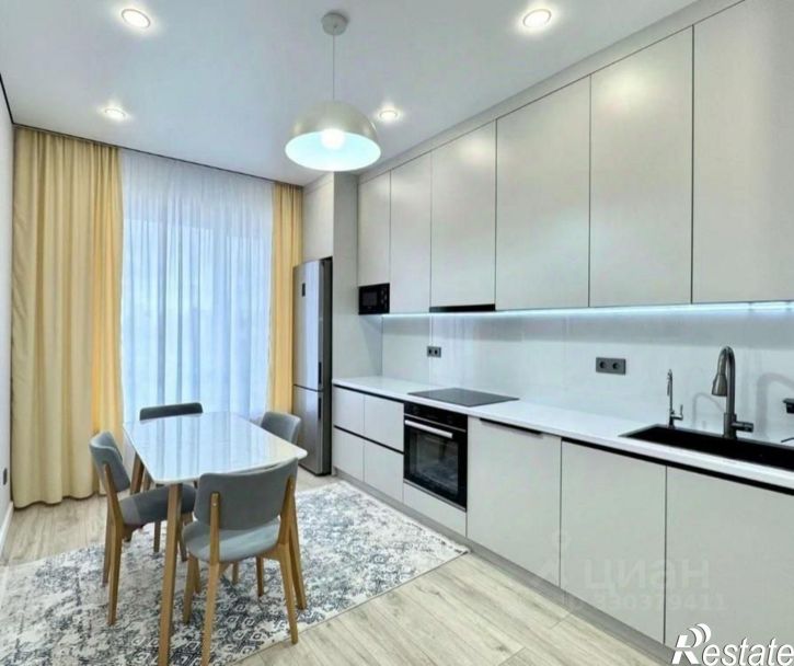 3-комн квартира ул им. 40-летия Победы, 113,  д. 113