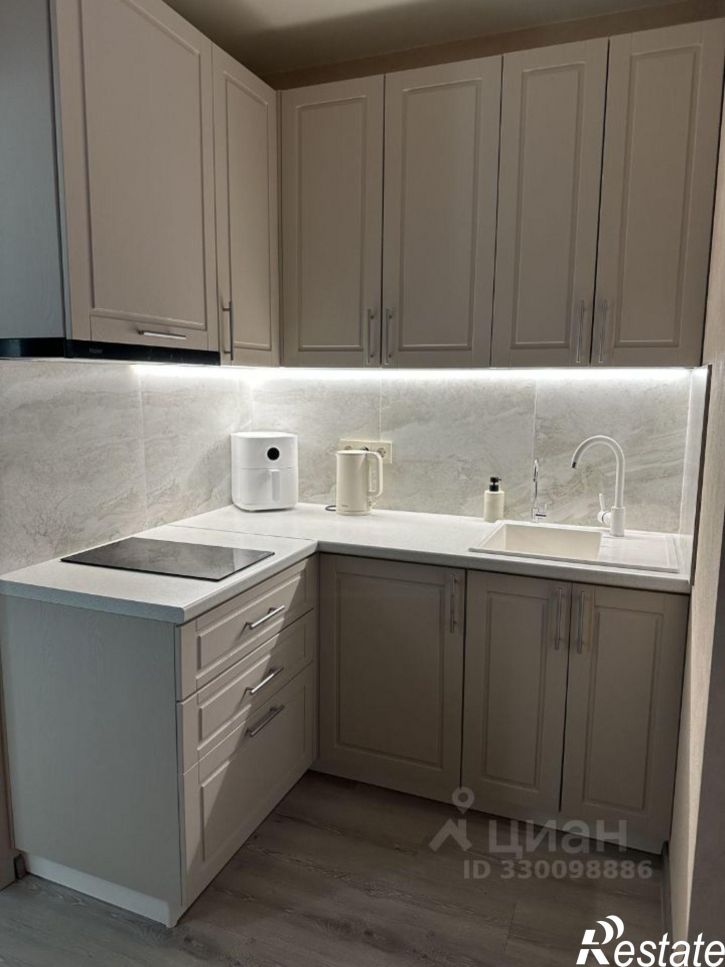 1-комн квартира улица Цезаря Куникова, 24 к2,  д. 24 к2