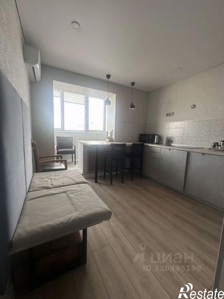 2-комн квартира улица Героя Владислава Посадского, 24,  д. 24