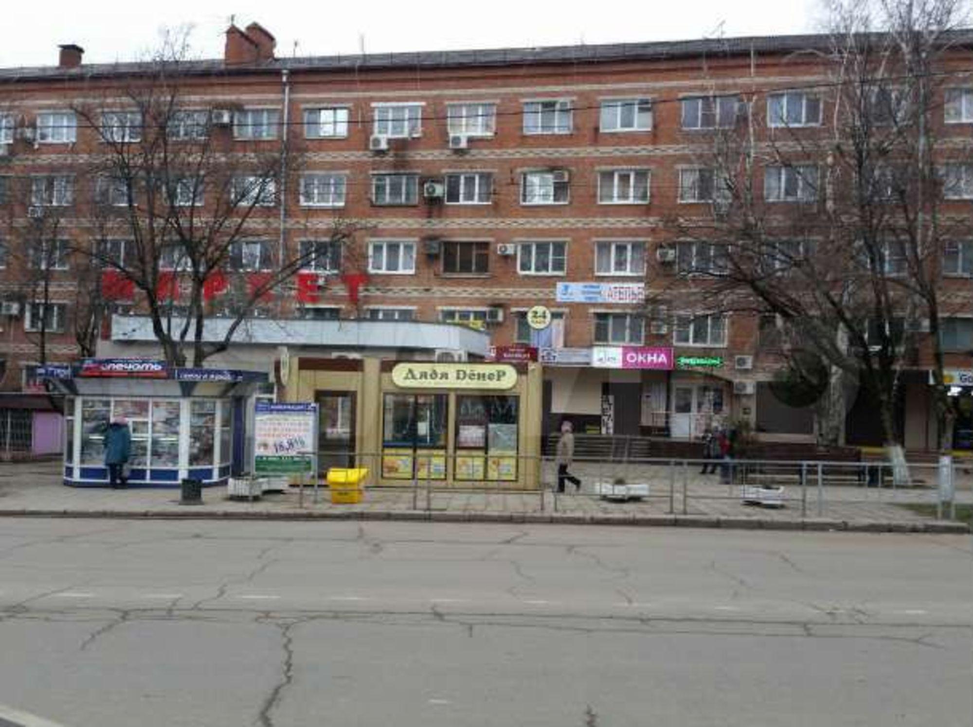 Купить комнату за 2 100 000 рублей на Атарбекова ул, 52