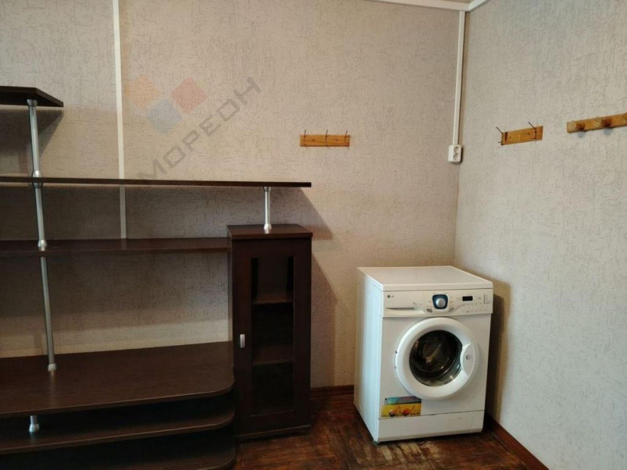 Купить комнату за 1 900 000 рублей на Товарная ул, 2
