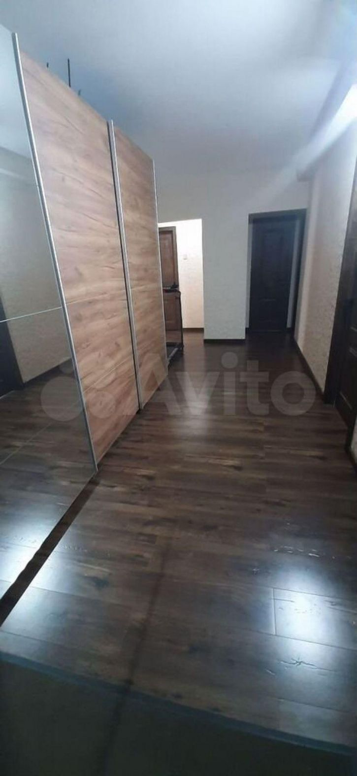 3-комн квартира 9-я Тихая ул, 15