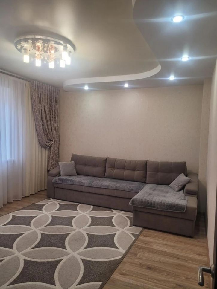 3-комн квартира улица им. Героя Яцкова И.В., 9к1