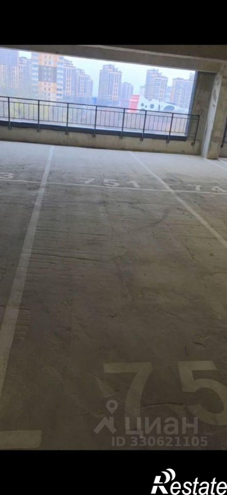 Гараж/парковка Питерская улица, 40 к4,  д. 40 к4