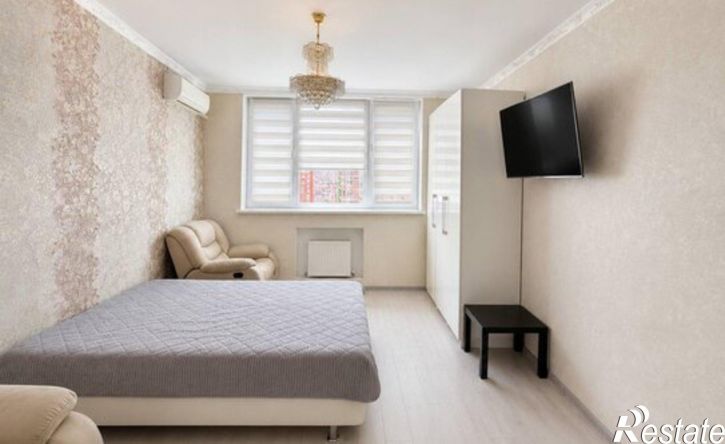 3-комн квартира улица Архитектора Петина, 18/1,  д. 18/1