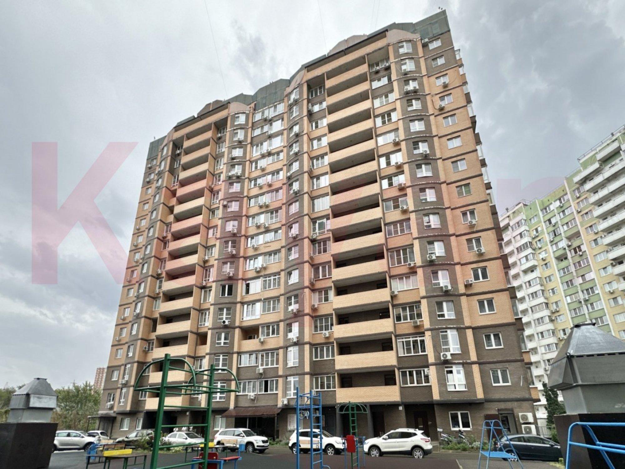 Купить квартиру за 7 800 000 рублей на Парусная ул.