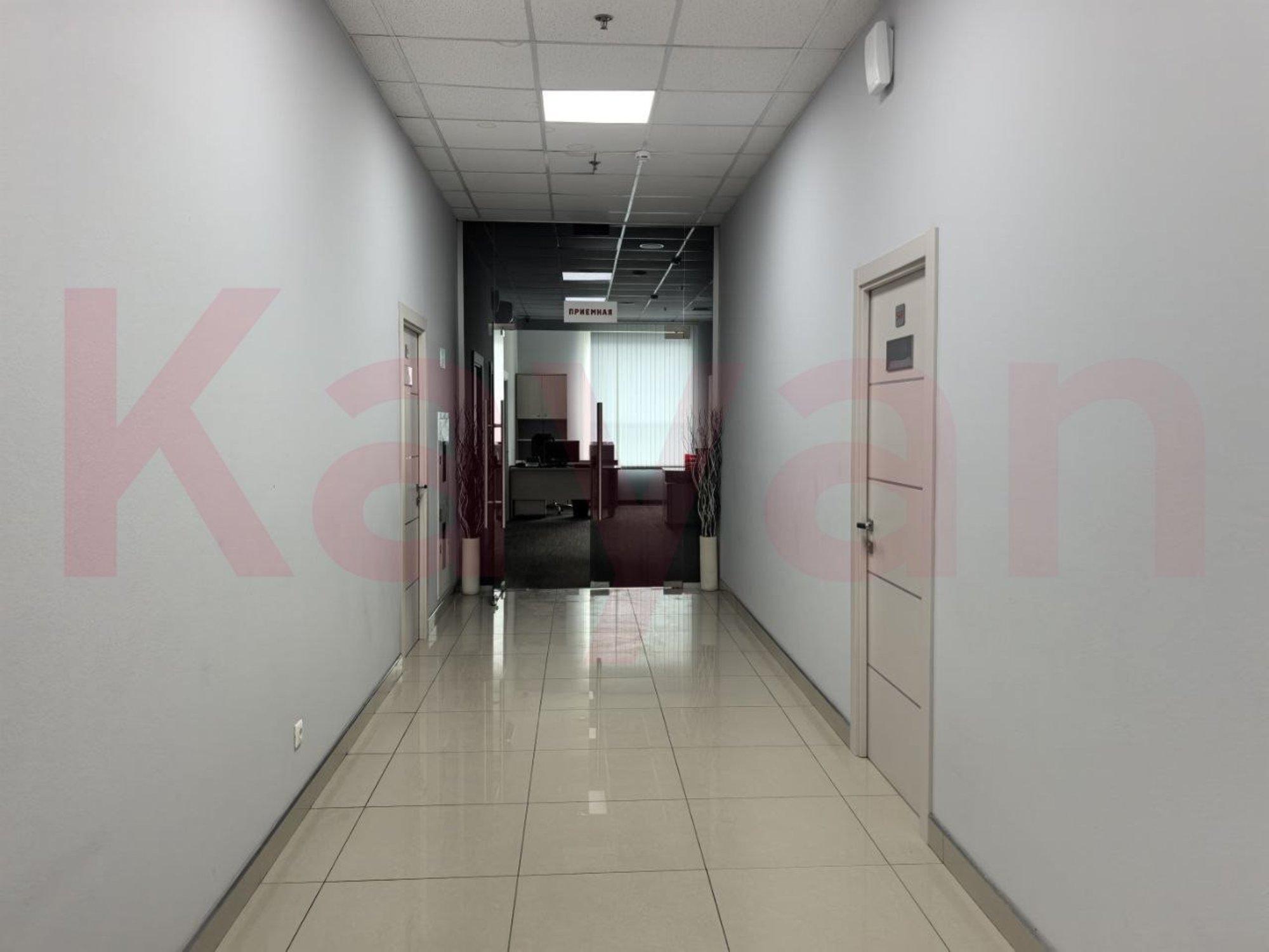 Купить офис, помещение под офис за 220 000 000 рублей на Красных Партизан ул.