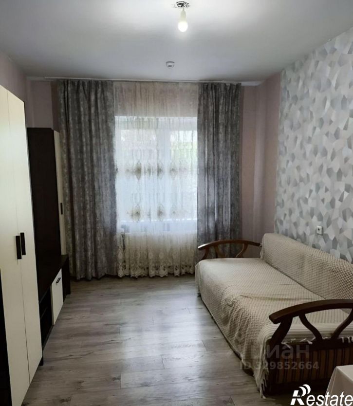 2-комн квартира улица Байбакова, 2/1,  д. 2/1