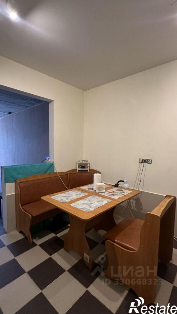 2-комн квартира ул им. краеведа Соловьёва В.А., 2 2,  д. 2 2,  к. 2