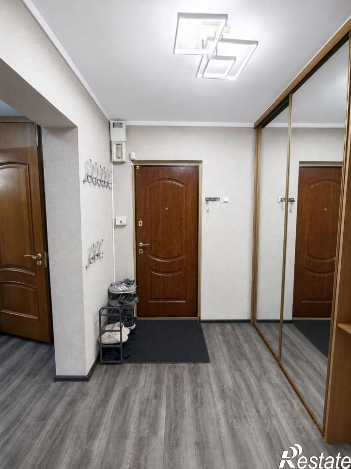 2-комн квартира улица 70 лет Октября, 2,  д. 2