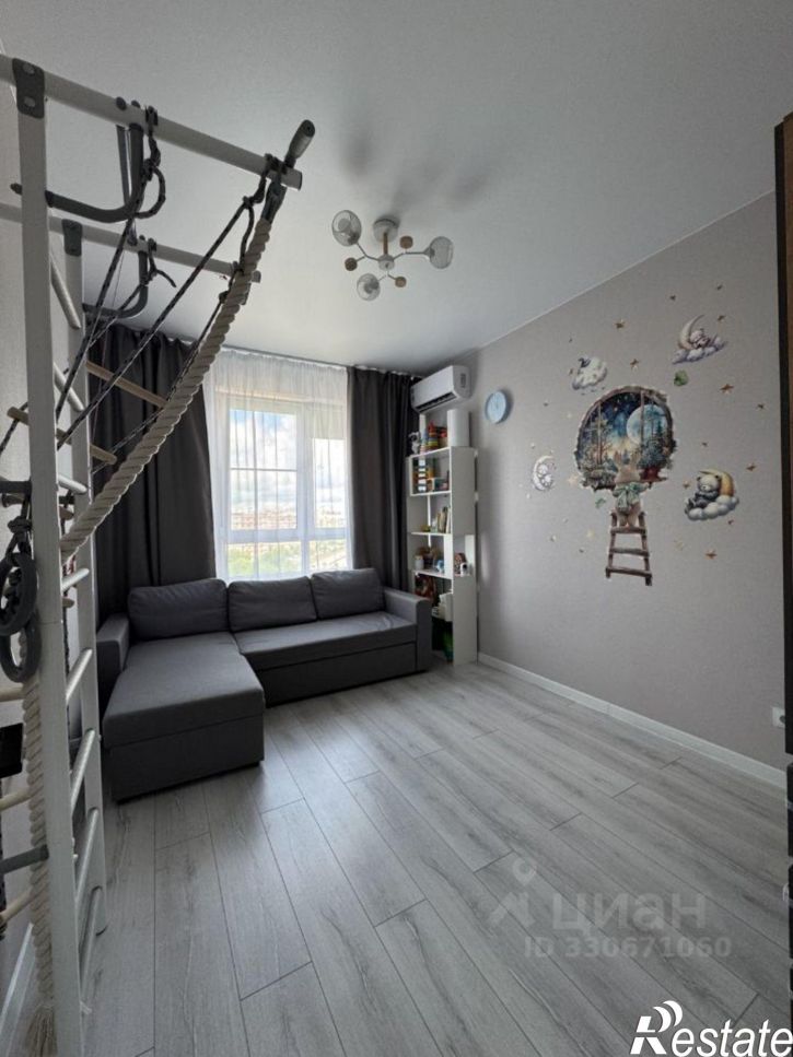 2-комн квартира ул им. генерала Корнилова, 14,  д. 14