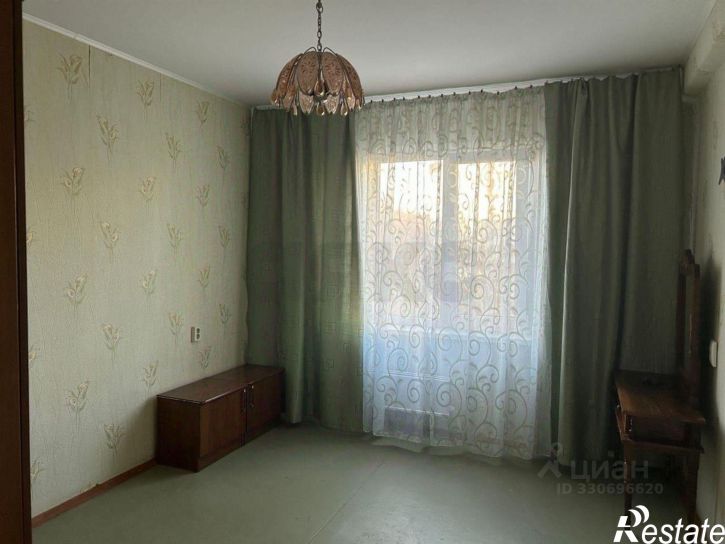 4-комн квартира улица 40 лет Победы, 132,  д. 132