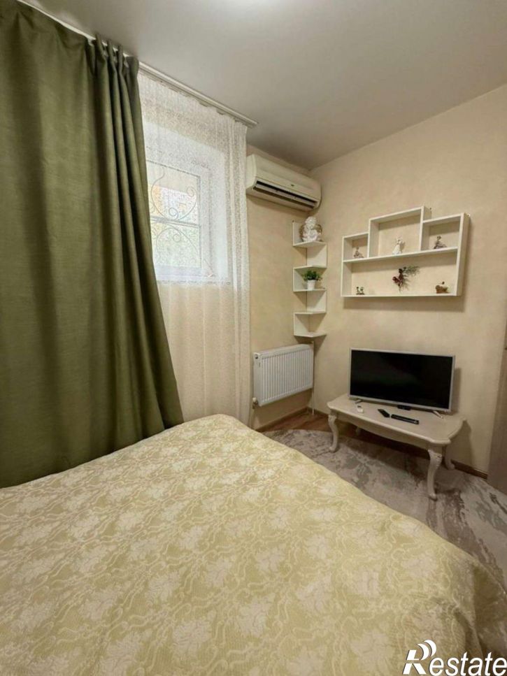 1-комн квартира улица Дунаевского, 8,  д. 8