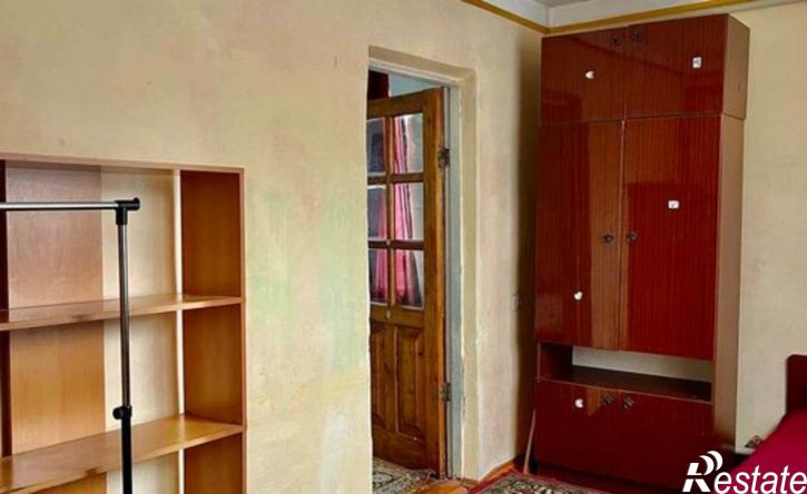 4-комн квартира улица Чкалова, 52,  д. 52