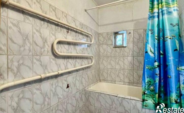 4-комн квартира улица Чкалова, 52,  д. 52