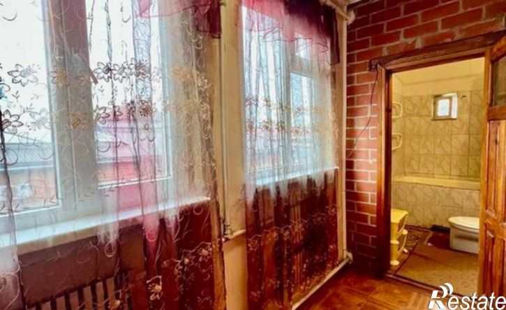 4-комн квартира улица Чкалова, 52,  д. 52