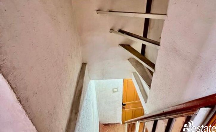 4-комн квартира улица Чкалова, 52,  д. 52