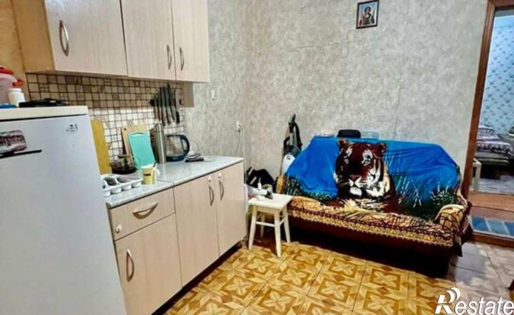 4-комн квартира улица Чкалова, 52,  д. 52
