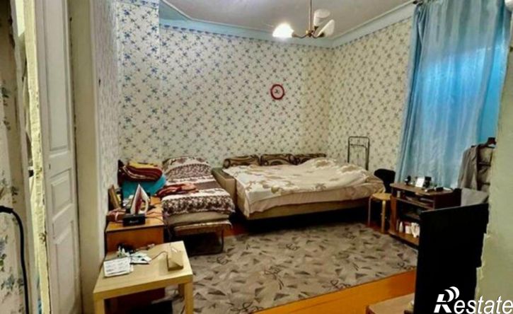 4-комн квартира улица Чкалова, 52,  д. 52