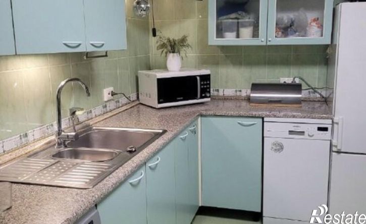 3-комн квартира проспект Чекистов, 8,  д. 8