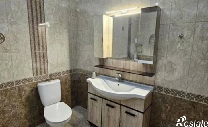 3-комн квартира улица Селезнёва, 4/15 к1,  д. 4/15 к1