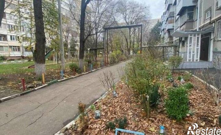 2-комн квартира улица Атарбекова, 19,  д. 19