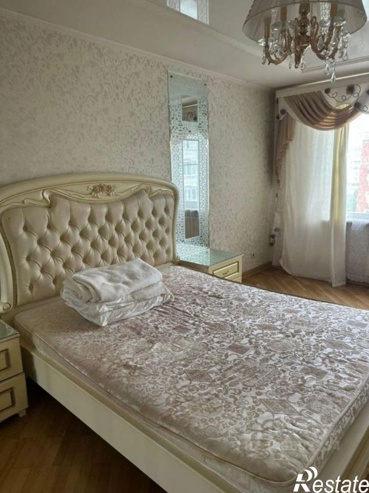 3-комн квартира улица 40 лет Победы, 34,  д. 34