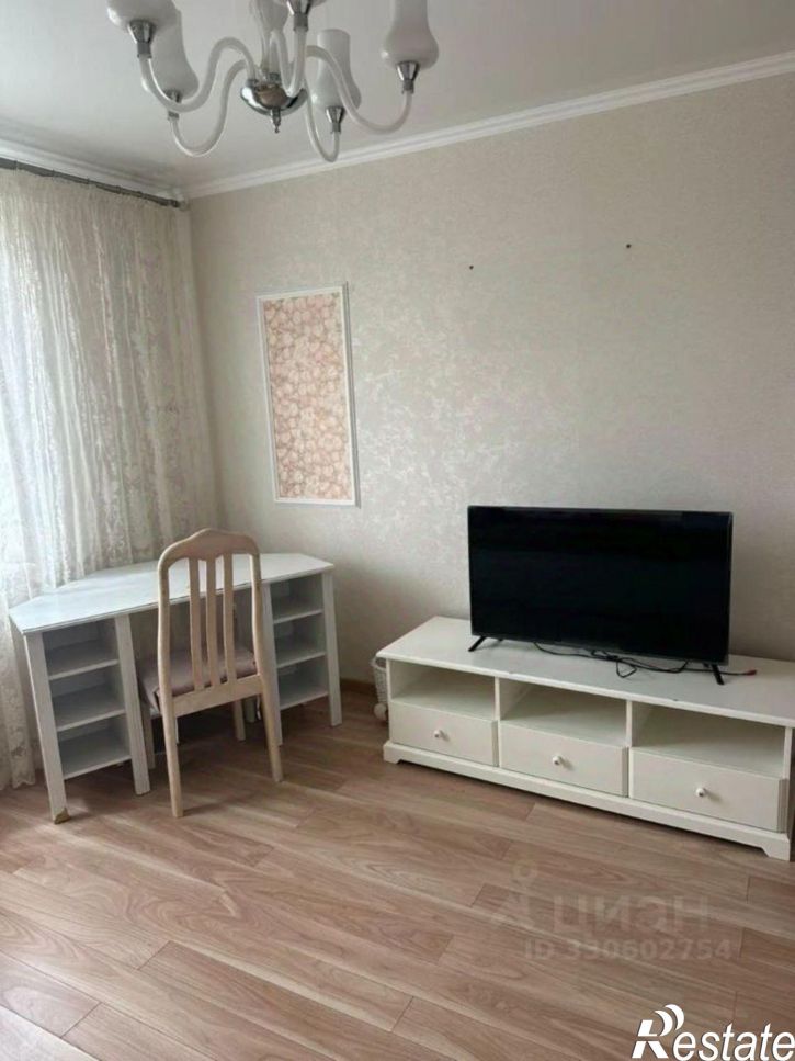 3-комн квартира улица 40 лет Победы, 34,  д. 34