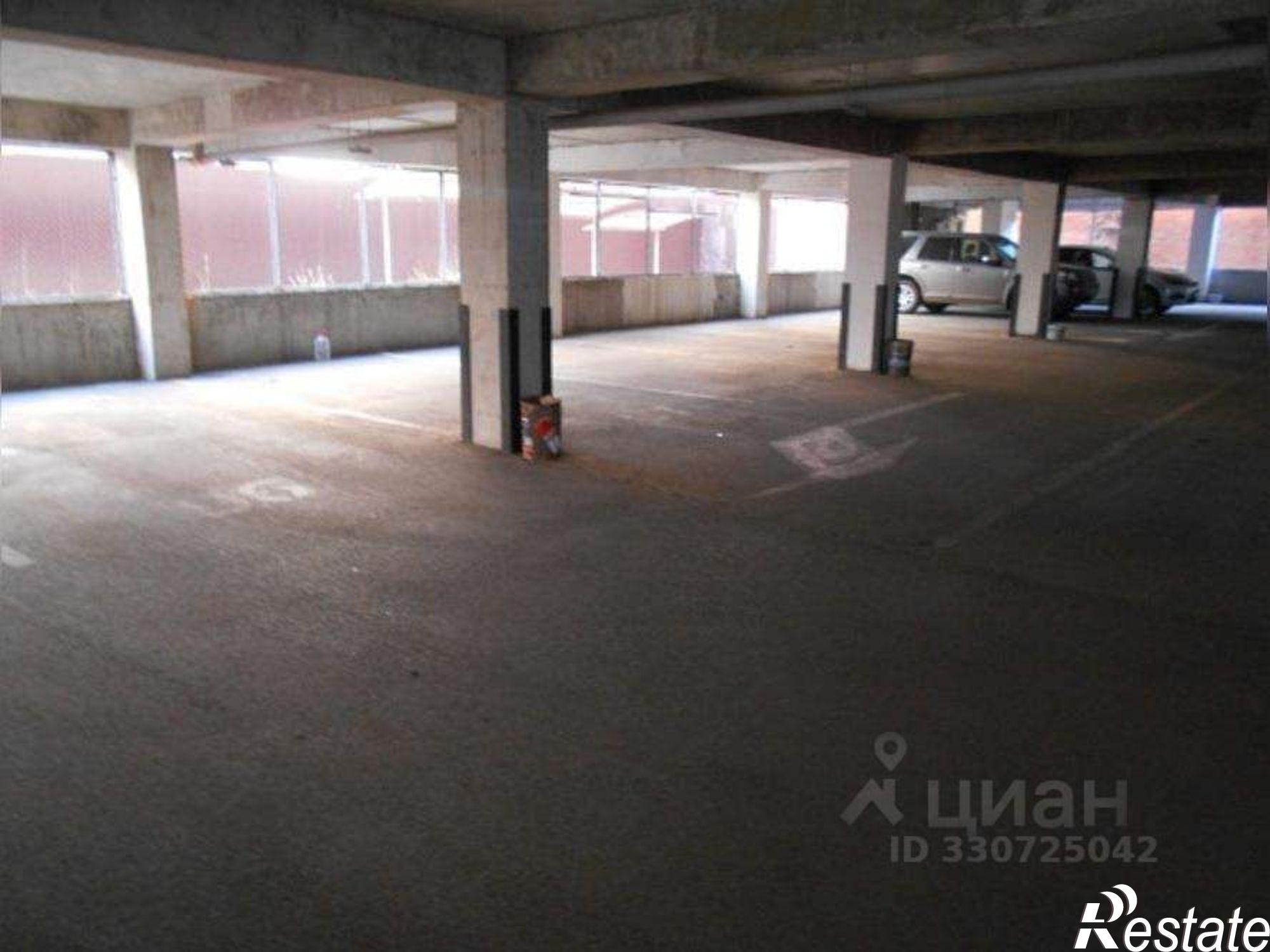 Купить гараж, место в паркинге за 1 200 000 рублей на ул Гаражная, 67