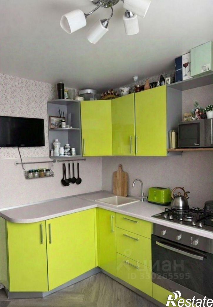 1-комн квартира проспект Чекистов, 4,  д. 4