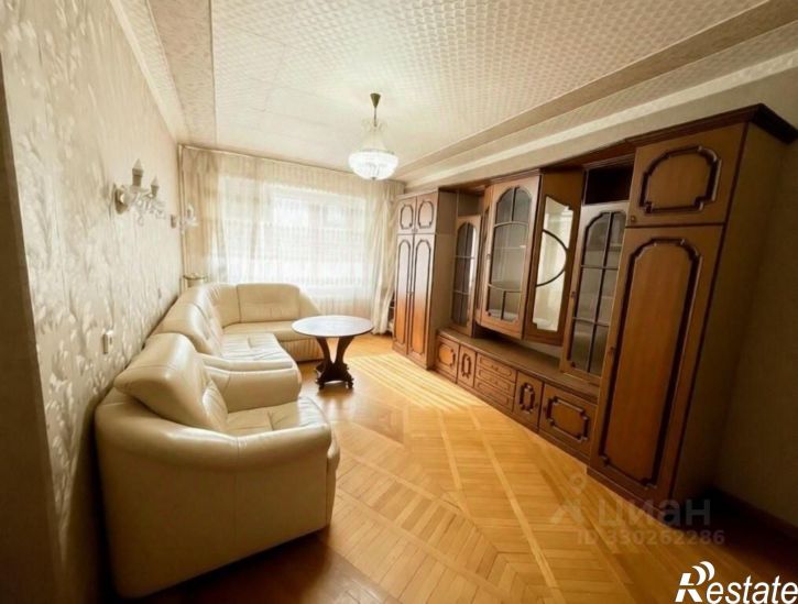 3-комн квартира улица Яна Полуяна, 60,  д. 60