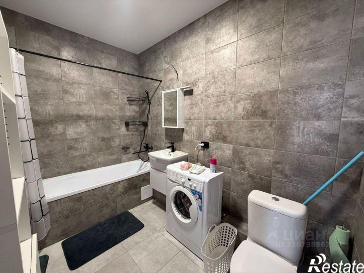 2-комн квартира улица Лётчика Позднякова, 2 к24,  д. 2 к24