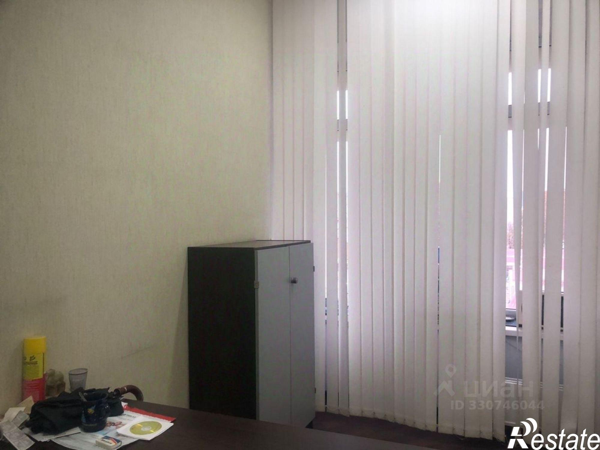 Купить офис, помещение под офис за 11 858 800 рублей на Красная улица