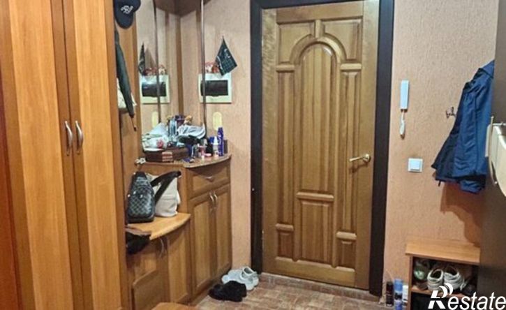3-комн квартира проспект Чекистов, 42,  д. 42