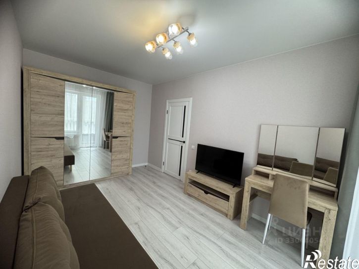 2-комн квартира ул им. генерала Корнилова, 14,  д. 14
