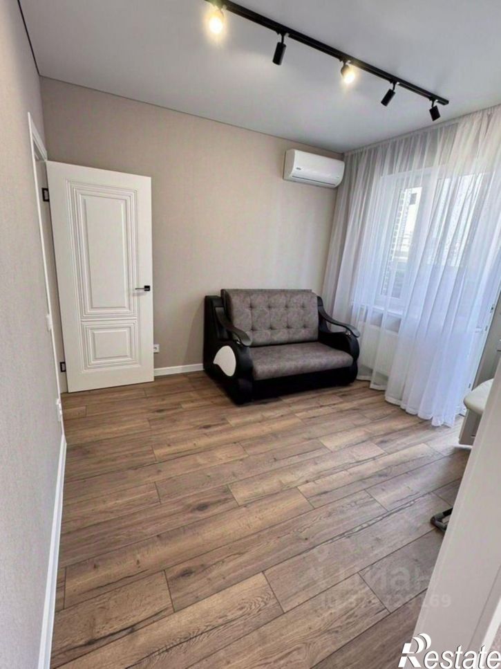 2-комн квартира улица Мурата Ахеджака, 12 к10,  д. 12 к10