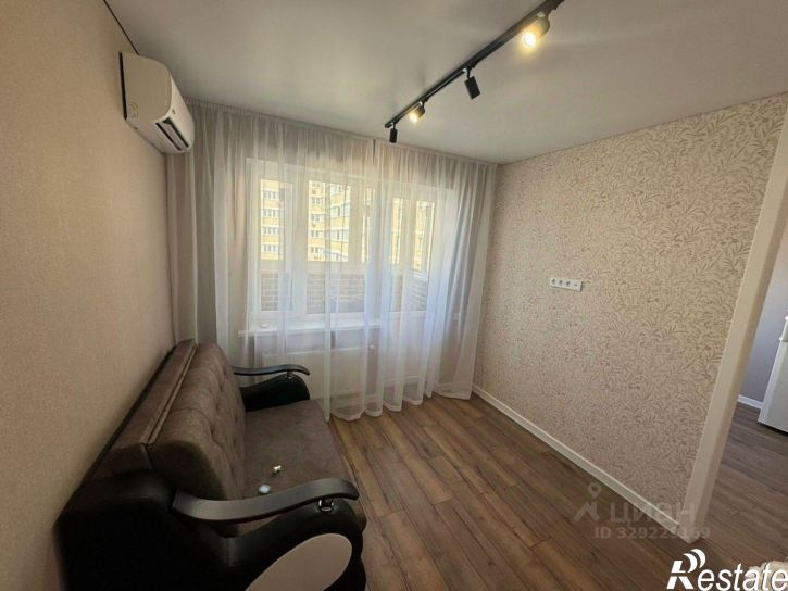 2-комн квартира улица Мурата Ахеджака, 12 к10,  д. 12 к10