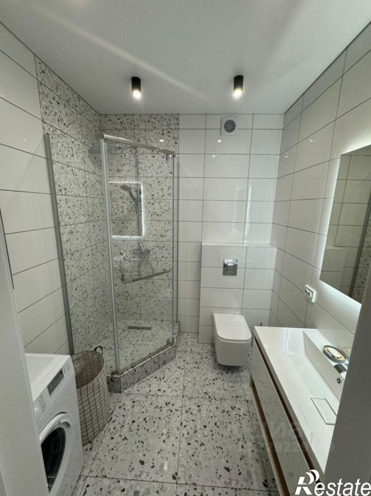 2-комн квартира улица Мурата Ахеджака, 12 к10,  д. 12 к10